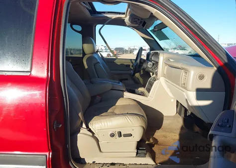 2005 Chevrolet Avalanche 1500 Z71 from USA, damaged, VIN 3GNEK12Z85G215119